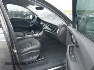 2020 Audi Q7 Premium with VIN WA1AXAF77LD003544, listed as a IAAI auction lot 41819088 with 52,637 mi miles and . Bid and sale history available at DreamBid. Image 5.
