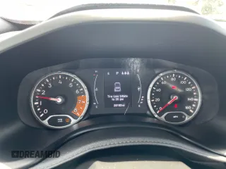2020 Nissan Kicks SV z VIN 3N1CP5CVXLL502134, wystawiony jako Copart lot #61497105 z przebiegiem 106 650 mil mil oraz Szkoda całkowita • Salvage title. Historia ofert i sprzedaży dostępna na DreamBid. Obrazek 8.