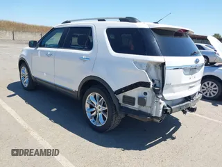 2011 Ford Explorer XLT with VIN 1FMHK8D83BGA65734, listed as a IAAI auction lot 42203640 with 184,923 mi miles and . Bid and sale history available at carsss.com. Image 3.