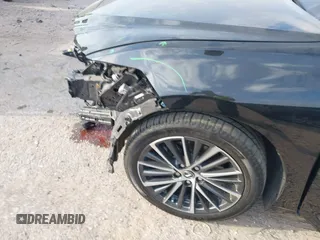 2022 Lexus ES 350 z VIN 58ADZ1B14NU113733, wystawiony jako IAAI lot #41722782 z przebiegiem 41 668 mil mil oraz . Historia ofert i sprzedaży dostępna na DreamBid. Obrazek 6.