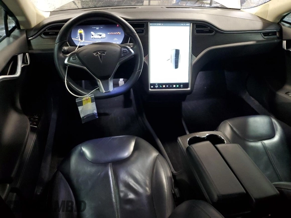 2014 Tesla Model S 60 with VIN 5YJSA1H15EFP51239, listed as a Copart auction lot 59214485 with 153,554 mi miles and Salvage title. Bid and sale history available at DreamBid. Image 8.