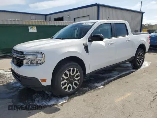 2024 Ford Maverick LARIAT with VIN 3FTTW8M32RRB23309, listed as a Copart auction lot 54581575 with 8,330 mi miles and Salvage Title. Bid and sale history available at carsss.com. Image 1.
