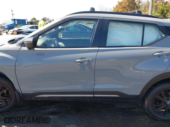 2024 Nissan Kicks SR with VIN 3N1CP5DVXRL558758, listed as a IAAI auction lot 41872086 with 5,034 mi miles. Bid and sale history available at carsss.com. Image 14.