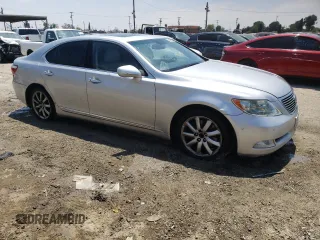 2008 Lexus LS 460 z VIN JTHBL46F985075053, wystawiony jako Copart lot #58467284 z przebiegiem 200 664 mil mil oraz Szkoda całkowita • Salvage title. Historia ofert i sprzedaży dostępna na DreamBid. Obrazek 4.