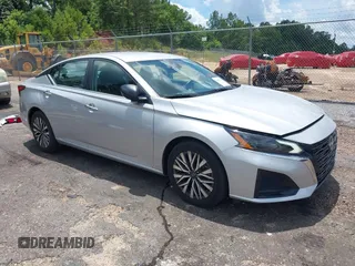 2024 Nissan Altima SV with VIN 1N4BL4DV7RN339731, listed as a IAAI auction lot 42642371 with 34,165 mi miles and . Bid and sale history available at DreamBid. Image 1.