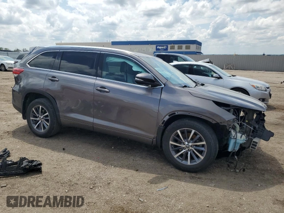2017 Toyota Highlander XLE with VIN 5TDJZRFH8HS425504, listed as a Copart auction lot 59819625 with 149,287 mi miles and Salvage title. Bid and sale history available at DreamBid. Image 4.