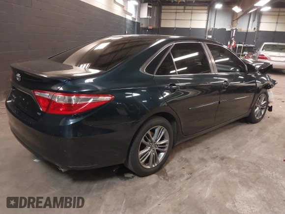 2015 Toyota Camry XLE z VIN 4T1BF1FK0FU023457, wystawiony jako IAAI lot #42333323 z przebiegiem 272 834 mil mil oraz . Historia ofert i sprzedaży dostępna na DreamBid. Obrazek 4.