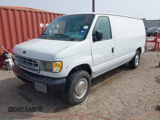 1999 Ford E-Series Commercial z VIN 1FTPE2428XHA93370, wystawiony jako IAAI lot #41611982 z przebiegiem 172 531 mil mil oraz . Historia ofert i sprzedaży dostępna na DreamBid. Obrazek 2.
