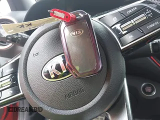 2021 Kia Forte GT-Line z VIN 3KPF34AD7ME410270, wystawiony jako IAAI lot #42259704 z przebiegiem 65 310 mil mil oraz . Historia ofert i sprzedaży dostępna na DreamBid. Obrazek 11.