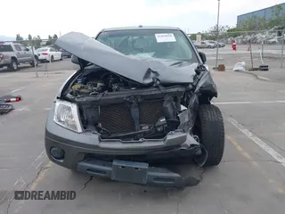 2017 Nissan Frontier SV z VIN 1N6AD0ER4HN759021, wystawiony jako IAAI lot #42459650 z przebiegiem 93 071 mil mil oraz . Historia ofert i sprzedaży dostępna na DreamBid. Obrazek 13.
