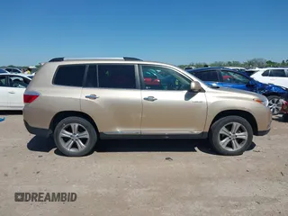 2011 Toyota Highlander Limited with VIN 5TDDK3EH8BS086668, listed as a IAAI auction lot 42071099 with 217,504 mi miles and . Bid and sale history available at DreamBid. Image 13.