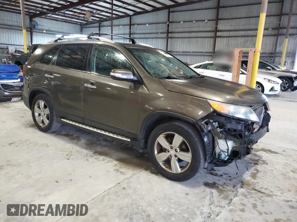 2013 Kia Sorento EX with VIN 5XYKU4A2XDG351731, listed as a Copart auction lot 45654105 with 187,190 mi miles and Salvage Title. Bid and sale history available at carsss.com. Image 4.