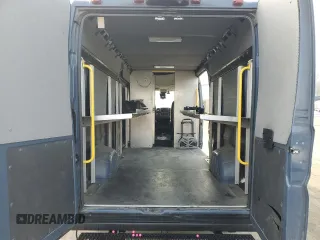 2020 Ram ProMaster Cargo with VIN 3C6URVJG3LE128512, listed as a Copart auction lot 43840465 with 111,281 mi miles and Salvage Title. Bid and sale history available at carsss.com. Image 10.