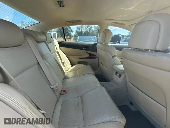 2010 Lexus GS 350 z VIN JTHCE1KSXA0025359, wystawiony jako Copart lot #77881624 z przebiegiem 167 013 mil mil oraz Czysty tytuł • Clean title. Historia ofert i sprzedaży dostępna na DreamBid. Obrazek 6.