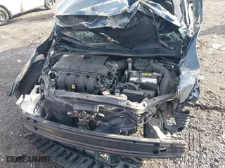 2016 Nissan Sentra SR with VIN 3N1AB7AP5GL639039, listed as a IAAI auction lot 41497826 with 121,558 mi miles. Bid and sale history available at carsss.com. Image 13.