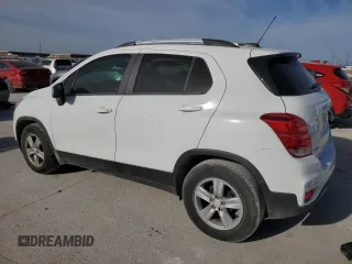 2022 Chevrolet Trax LT with VIN KL7CJLSM2NB568187, listed as a Copart auction lot 49642105 with 16,674 mi miles and Salvage Title. Bid and sale history available at carsss.com. Image 2.