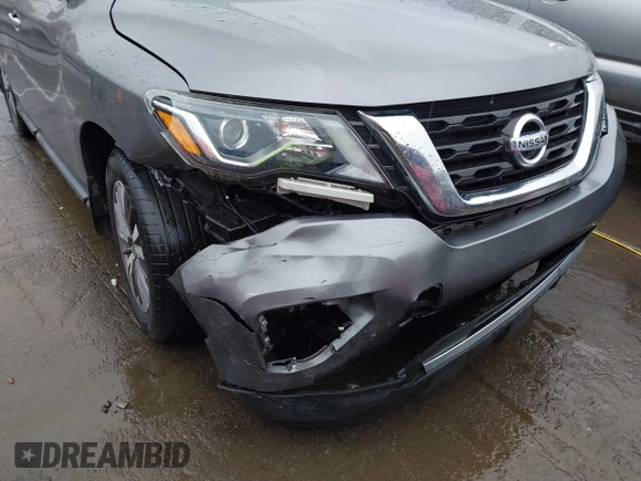 2017 Nissan Pathfinder SV with VIN 5N1DR2MM9HC606595, listed as a IAAI auction lot 41768647 with 144,724 mi miles. Bid and sale history available at carsss.com. Image 6.