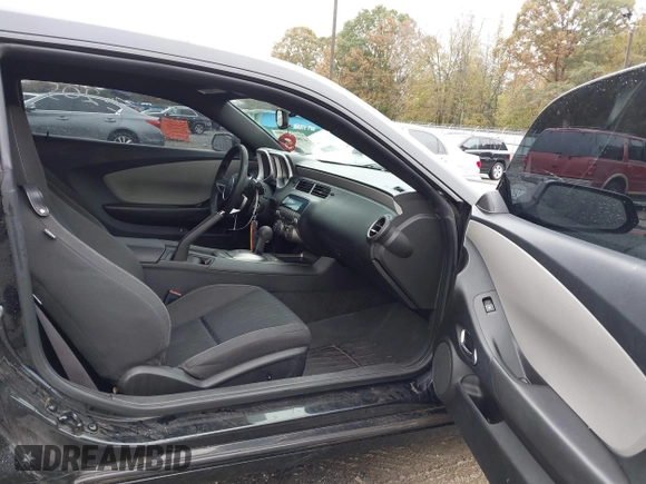 2011 Chevrolet Camaro 2LS с VIN 2G1FA1ED3B9165616, выставлен на аукционе IAAI как лот 40864625 с пробегом 145 035 миль миль и . История ставок и продаж доступна на DreamBid. Изображение 5.