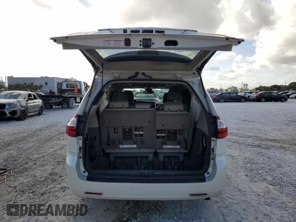 2017 Toyota Sienna XLE Auto Access Seat with VIN 5TDYZ3DC3HS801416, listed as a Copart auction lot 45015455 with 66,951 mi miles and Salvage Title. Bid and sale history available at carsss.com. Image 6.