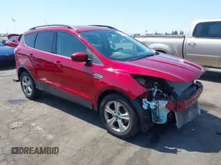 2016 Ford Escape SE с VIN 1FMCU0GX5GUB39043, выставлен на аукционе IAAI как лот 42464213 с пробегом 92 478 миль миль и . История ставок и продаж доступна на DreamBid. Изображение 1.