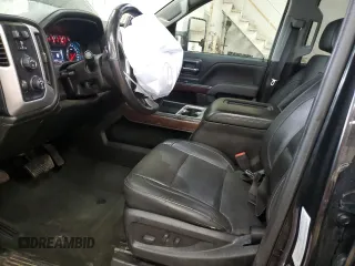 2018 GMC Sierra 2500HD SLT with VIN 1GT12TEY3JF205437, listed as a Copart auction lot 60290314 with 107,040 mi miles and Clean Title. Bid and sale history available at carsss.com. Image 7.