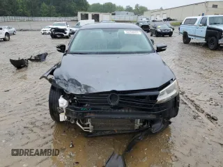 2011 Volkswagen Jetta Sedan SE PZEV with VIN 3VWDZ7AJ1BM399571, listed as a Copart auction lot 50268053 with 184,352 mi miles and Salvage Title. Bid and sale history available at carsss.com. Image 5.