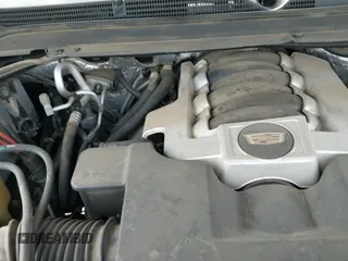 2017 Cadillac Escalade ESV Premium Luxury с VIN 1GYS4JKJ4HR300036, выставлен на аукционе IAAI как лот 41467178 с пробегом 132 669 миль миль и . История ставок и продаж доступна на DreamBid. Изображение 20.