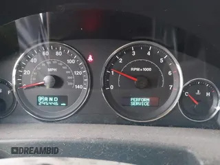 2007 Jeep Commander Sport с VIN 1J8HG48P07C577569, выставлен на аукционе IAAI как лот 41497583 с пробегом 245 446 миль миль и . История ставок и продаж доступна на DreamBid. Изображение 7.