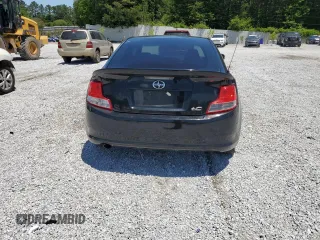 2012 Scion tC z VIN JTKJF5C72C3044845, wystawiony jako Copart lot #57863765 z przebiegiem 220 967 mil mil oraz Szkoda całkowita • Salvage title. Historia ofert i sprzedaży dostępna na DreamBid. Obrazek 6.
