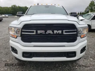 2021 Ram 2500 Big Horn z VIN 3C6UR5DL9MG511028, wystawiony jako Copart lot #58717345 z przebiegiem 116 267 mil mil oraz Tytuł czysty. Historia ofert i sprzedaży dostępna na DreamBid. Obrazek 5.