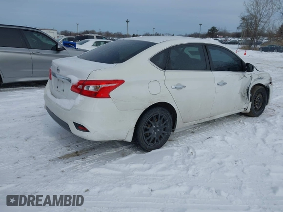 2016 Nissan Sentra S with VIN 3N1AB7AP2GL682267, listed as a IAAI auction lot 41580612 with 88,146 mi miles. Bid and sale history available at carsss.com. Image 4.