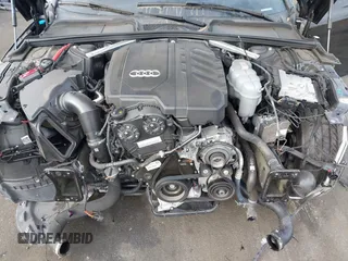 2021 Audi A4 S line Premium with VIN WAUDAAF44MA054560, listed as a IAAI auction lot 41165005 with 31,548 mi miles and . Bid and sale history available at DreamBid. Image 10.