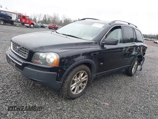 2006 Volvo XC90 4.4L V8 with VIN YV4CZ852661294452, listed as a IAAI auction lot 41720039 with 182,645 mi miles. Bid and sale history available at carsss.com. Image 2.