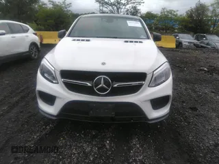 2019 Mercedes-Benz GLE 43 AMG z VIN 4JGED6EB3KA133478, wystawiony jako IAAI lot #39353380 z przebiegiem 100 564 mil mil oraz . Historia ofert i sprzedaży dostępna na DreamBid. Obrazek 12.
