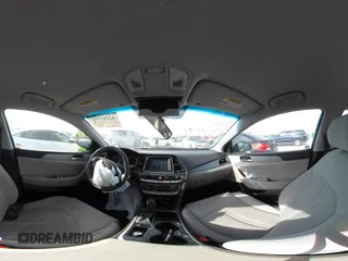 2018 Hyundai Sonata SE z VIN 5NPE24AF1JH700334, wystawiony jako IAAI lot #42261191 z przebiegiem 93 269 mil mil oraz . Historia ofert i sprzedaży dostępna na DreamBid. Obrazek 18.