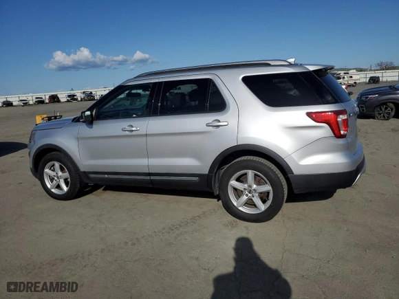 2016 Ford Explorer XLT with VIN 1FM5K8D81GGB73196, listed as a Copart auction lot 51959025 with NaN miles and Salvage Title. Bid and sale history available at carsss.com. Image 2.