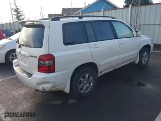 2004 Toyota Highlander with VIN JTEEP21A440052284, listed as a IAAI auction lot 41906643 with 298,931 mi miles. Bid and sale history available at carsss.com. Image 4.