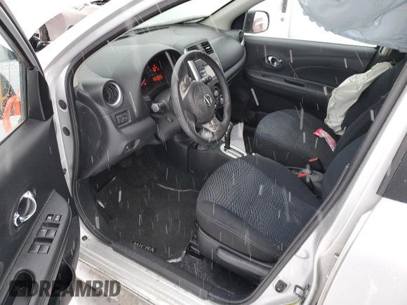 2015 Nissan Micra S z VIN 3N1CK3CPXFL205695, wystawiony jako Copart lot #45932665 z przebiegiem 67 481 mil mil oraz Szkody całkowita. Historia ofert i sprzedaży dostępna na DreamBid. Obrazek 7.