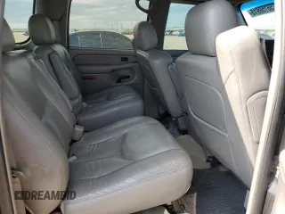 2004 GMC Yukon XL SLT z VIN 3GKFK16Z74G172600, wystawiony jako Copart lot #56159915 z przebiegiem 342 983 mil mil oraz Szkoda całkowita • Salvage title. Historia ofert i sprzedaży dostępna na DreamBid. Obrazek 11.