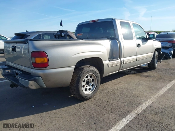 1999 Chevrolet Silverado 1500 LS with VIN 2GCEC19T9X1241246, listed as a IAAI auction lot 41837697 with 262,104 mi miles. Bid and sale history available at carsss.com. Image 4.