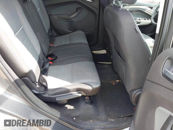 2013 Ford Escape SE with VIN 1FMCU0GX5DUA10943, listed as a IAAI auction lot 42050783 with 136,063 mi miles. Bid and sale history available at carsss.com. Image 8.
