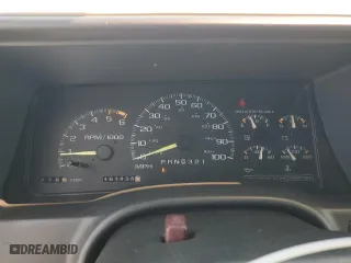 1996 Chevrolet Tahoe with VIN 3GNEK18R1TG171274, listed as a Copart auction lot 52380325 with 161,438 mi miles and Clean Title. Bid and sale history available at carsss.com. Image 9.