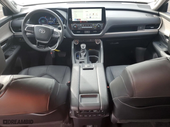 2024 Toyota Grand Highlander XLE with VIN 5TDAAAA59RS008030, listed as a Copart auction lot 42140965 with NaN miles and Salvage Title. Bid and sale history available at carsss.com. Image 8.
