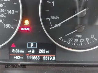 2015 BMW 3 Series 320i xDrive с VIN WBA3C3G55FNS73435, выставлен на аукционе IAAI как лот 42133912 с пробегом 111 663 миль миль и . История ставок и продаж доступна на DreamBid. Изображение 7.