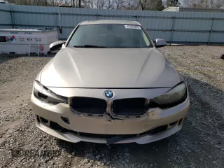 2013 BMW 3 Series 328i z VIN WBA3C1C55DF444427, wystawiony jako Copart lot #43200905 z przebiegiem 188 742 mil mil oraz Szkoda całkowita • Salvage title. Historia ofert i sprzedaży dostępna na DreamBid. Obrazek 5.