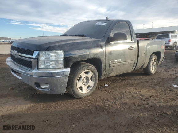 2013 Chevrolet Silverado 1500 LT with VIN 1GCNKSE0XDZ277308, listed as a Copart auction lot 43759375 with 182,037 mi miles and Salvage Title. Bid and sale history available at carsss.com. Image 1.