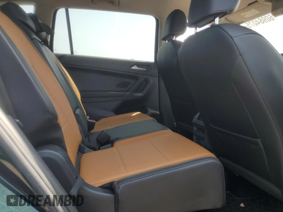 2018 Volkswagen Tiguan SEL with VIN 3VV2B7AX8JM154396, listed as a Copart auction lot 60984075 with 67,237 mi miles and Salvage title. Bid and sale history available at DreamBid. Image 11.