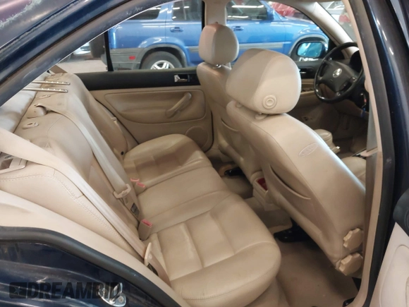 2002 Volkswagen Jetta GLS с VIN 3VWSP69M02M093290, выставлен на аукционе IAAI как лот 42233638 с пробегом 208 561 миль миль и . История ставок и продаж доступна на DreamBid. Изображение 8.
