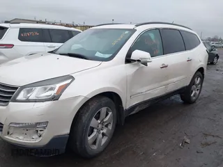 2014 Chevrolet Traverse LTZ z VIN 1GNKRJKDXEJ263349, wystawiony jako IAAI lot #41180521 z przebiegiem 141 564 mil mil oraz . Historia ofert i sprzedaży dostępna na DreamBid. Obrazek 2.