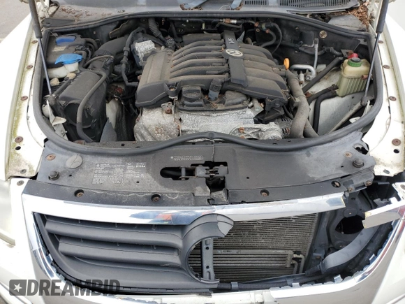 2008 Volkswagen Touareg V6 z VIN WVGBE77L08D043577, wystawiony jako Copart lot #50735775 z przebiegiem Nie podano mil oraz Szkoda całkowita • Salvage title. Historia ofert i sprzedaży dostępna na DreamBid. Obrazek 12.